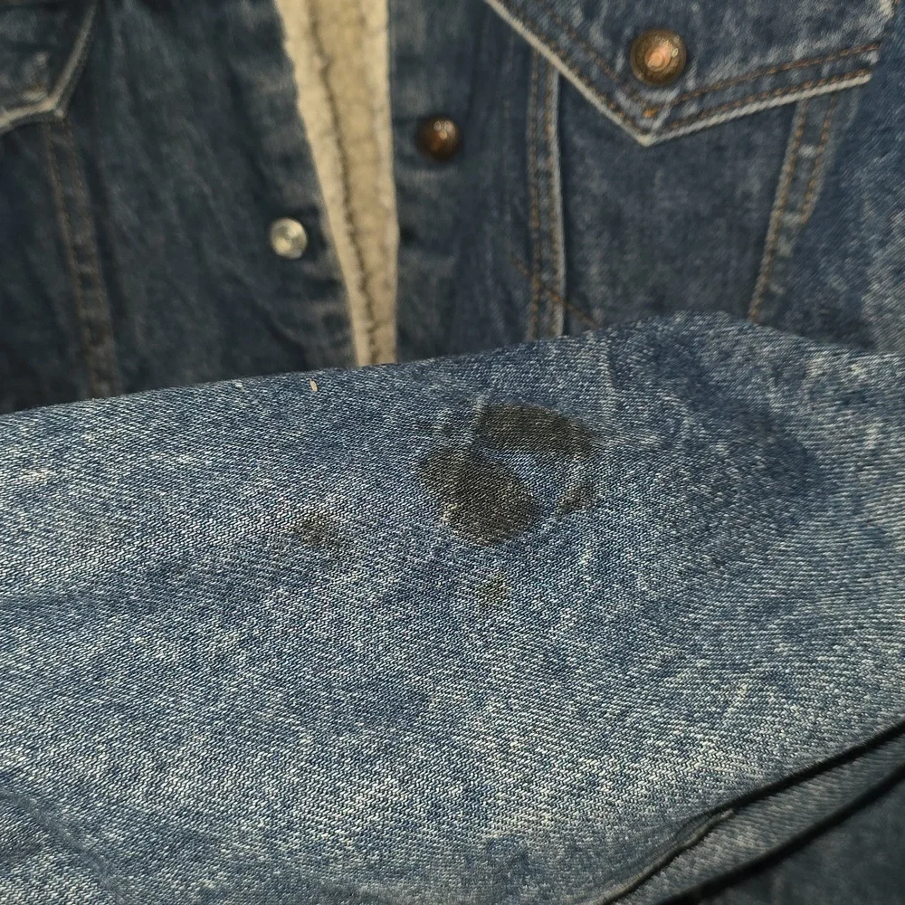 Levi's Jacket - Picture 2 of 4
